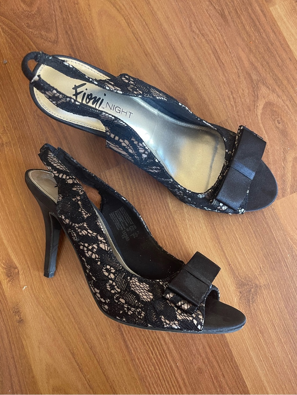 FIONI Black Lace Peep-Toe Slingback Heels with Bow